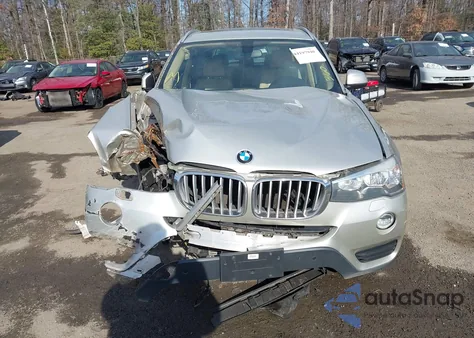 2016 BMW X3 xDrive28I z USA, uszkodzony, nr VIN 5UXWX9C51G0D72704